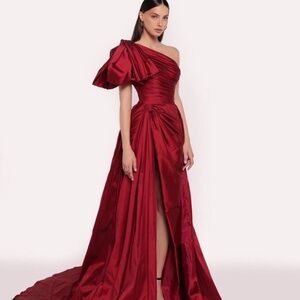 Vertu Gown